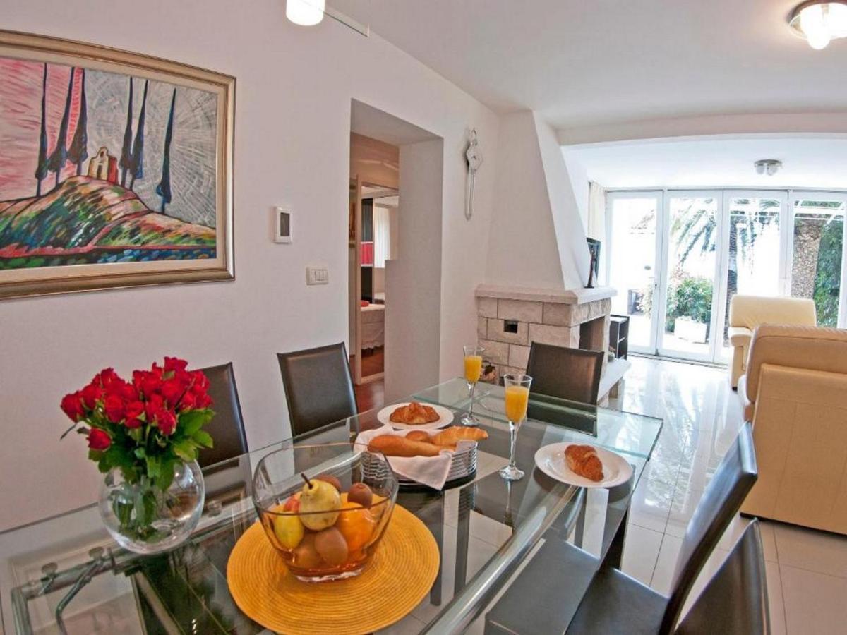 Apartments Villa Melita Dubrovnik Mlini Bagian luar foto