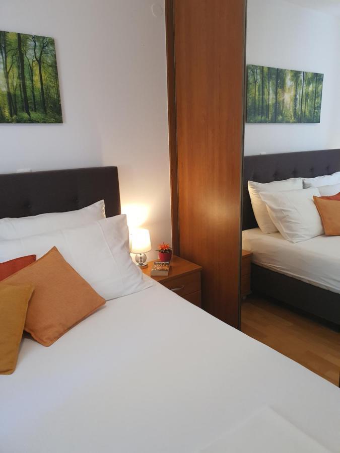 Apartments Villa Melita Dubrovnik Mlini Bagian luar foto
