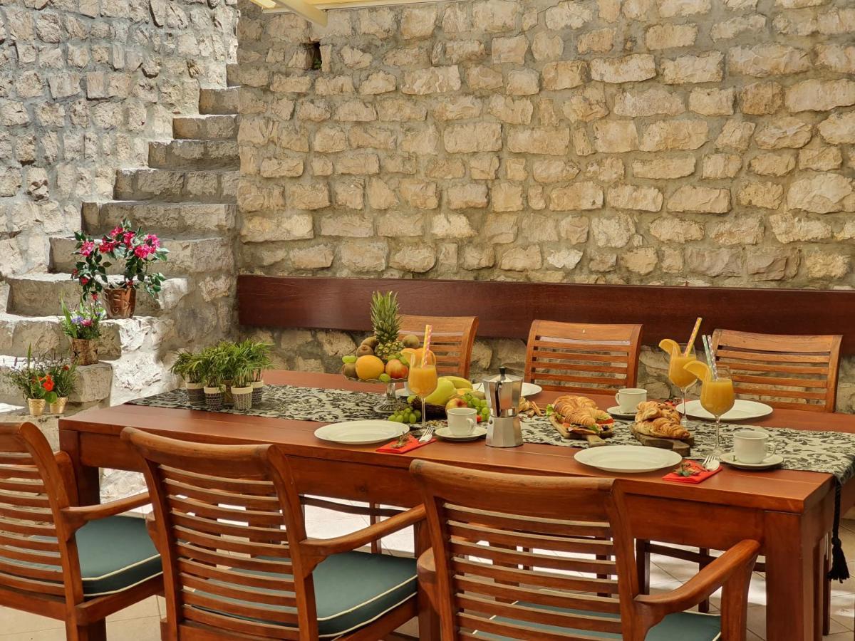Apartments Villa Melita Dubrovnik Mlini Bagian luar foto