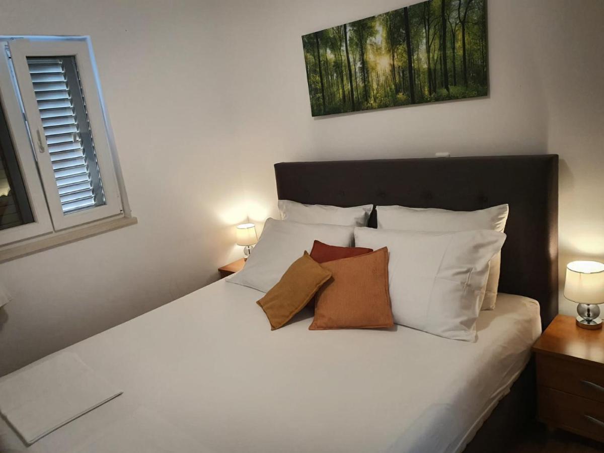 Apartments Villa Melita Dubrovnik Mlini Bagian luar foto